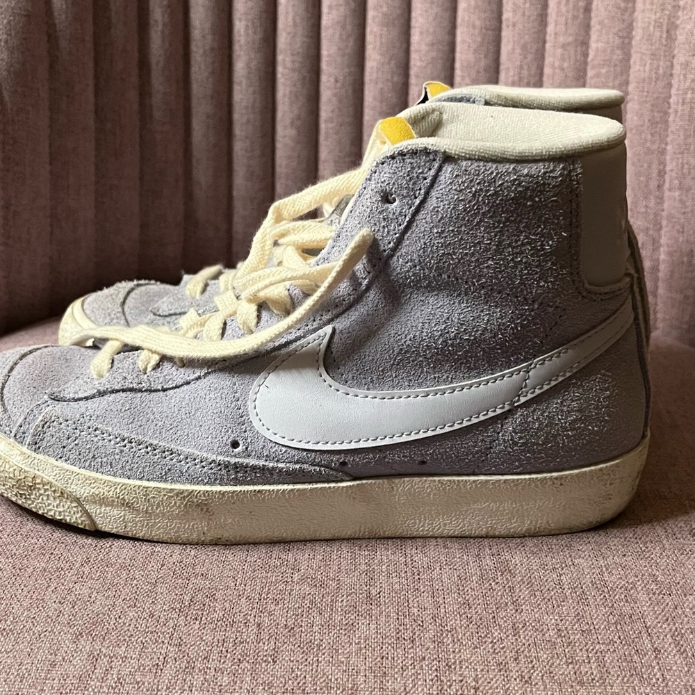 nike blazer mid 77